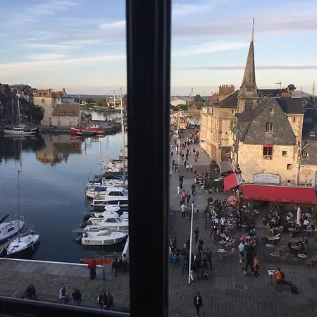 ゲストハウス La Poupardoise