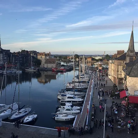 ゲストハウス La Poupardoise 4*